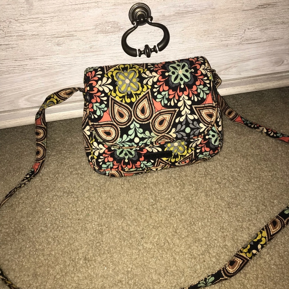 VERA BRADLEY crossbody bag!!